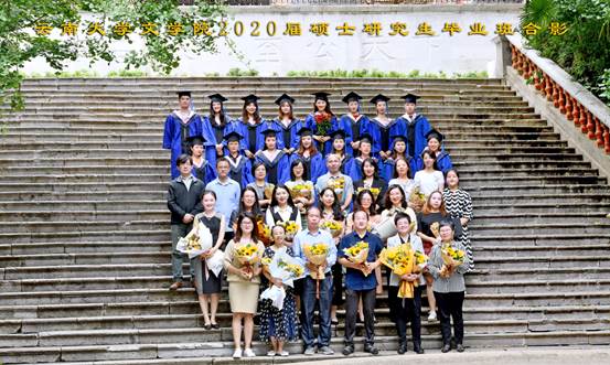 说明: 说明: 说明: (2020届)38+2x2020届硕士研究生毕业班合影 6x10寸38张